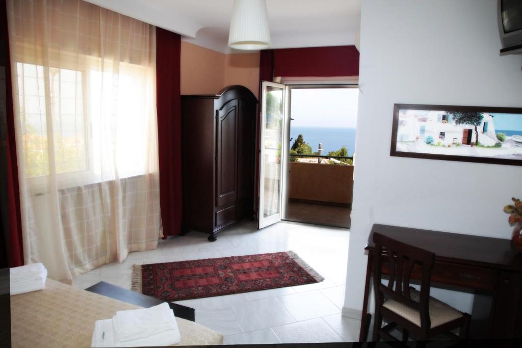 Bed And Breakfast Casagalez ซานตาโดเมนิกา ห้อง รูปภาพ