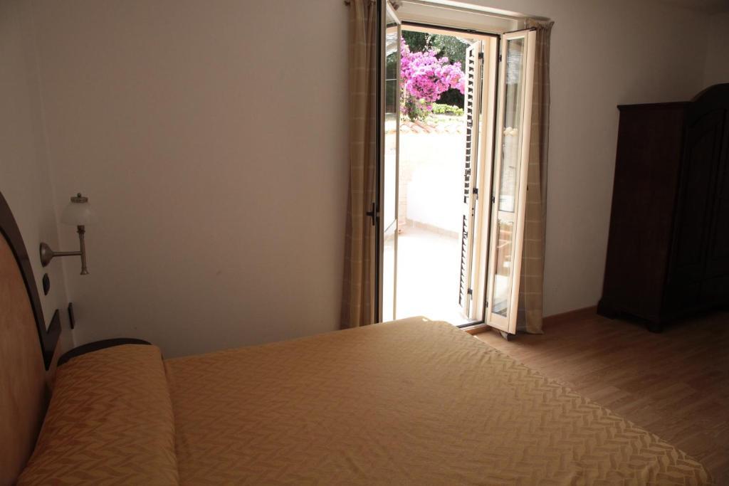Bed And Breakfast Casagalez ซานตาโดเมนิกา ห้อง รูปภาพ